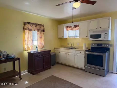805 E Bruce St, Tombstone, AZ 85638 photo 3