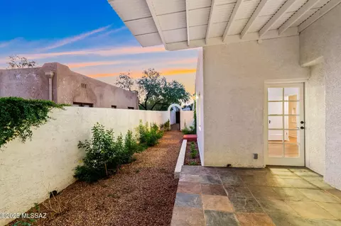 Exterior - 2210 E 6th St, Tucson, AZ 85719 photo 7 of 8