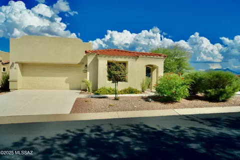 733 W Shadow Wood St, Green Valley, AZ 85614