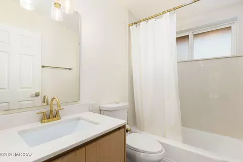 Bath - 7076 E Arrowhead Dr, Tucson, AZ 85715 photo 3 of 3