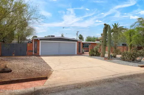 Exterior - 5936 E 2nd St, Tucson, AZ 85711 photo 4 of 14