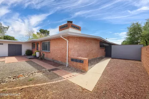 Exterior - 5936 E 2nd St, Tucson, AZ 85711 photo 8 of 14