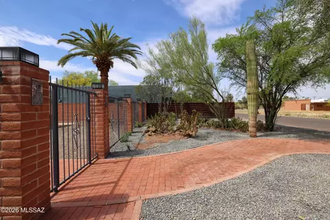 Exterior - 5936 E 2nd St, Tucson, AZ 85711 photo 6 of 14