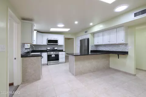 Kitchen - 5936 E 2nd St, Tucson, AZ 85711 photo 2 of 5