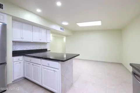 Kitchen - 5936 E 2nd St, Tucson, AZ 85711 photo 5 of 5