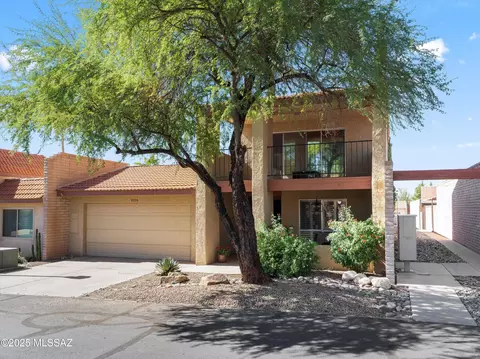 5725 N North Camino De Las Estrellas, Tucson, AZ 85718