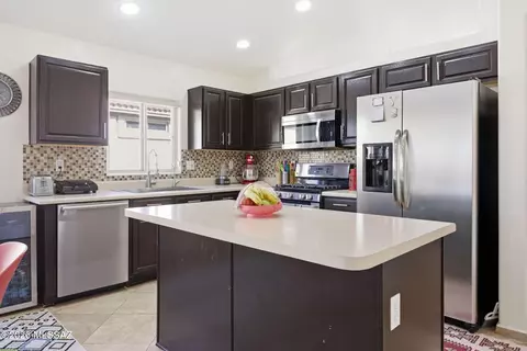 578 W Tara Danette Dr, Tucson, AZ 85704