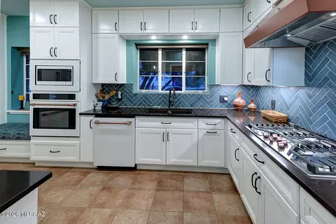 Kitchen - 2601 E 4th St, Tucson, AZ 85716 photo 4 of 5