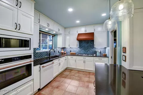 Kitchen - 2601 E 4th St, Tucson, AZ 85716 photo 2 of 5