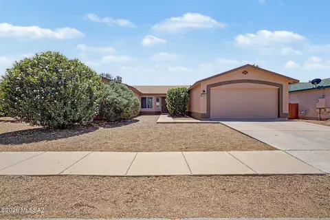 10008 E Moonstruck Way, Tucson, AZ 85747