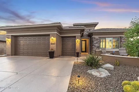 60152 E Blue Palm Dr, Oracle, AZ 85623