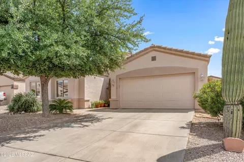 327 W Klinger Canyon Dr, Oro Valley, AZ 85755