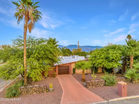4631 E Bellevue St, Tucson, AZ 85712
