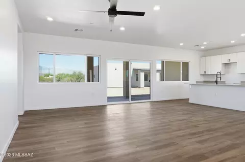 Living - 13763 E Windy Way, Vail, AZ 85641 photo 1 of 4