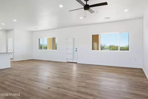 Living - 13763 E Windy Way, Vail, AZ 85641 photo 4 of 4