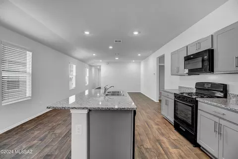 6151 E Campolina Trl, Tucson, AZ 85756 photo 11