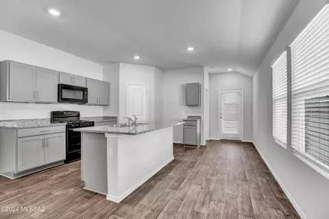 6151 E Campolina Trl, Tucson, AZ 85756 photo 4