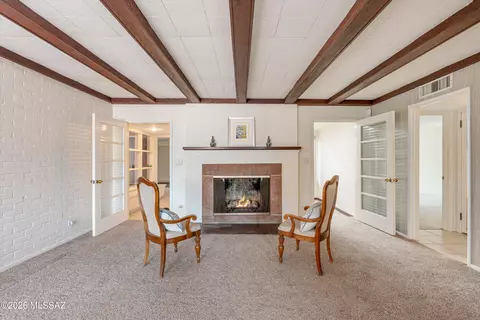 Living - 1047 E Hedrick Dr, Tucson, AZ 85719 photo 3 of 7