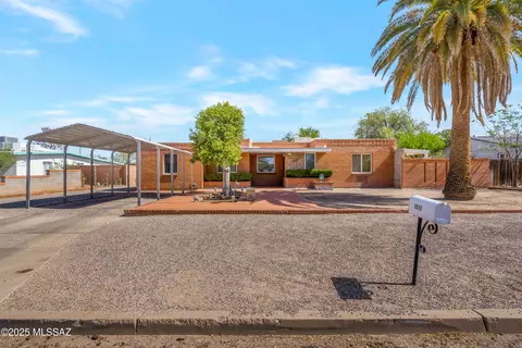 Exterior - 1047 E Hedrick Dr, Tucson, AZ 85719 photo 6 of 8