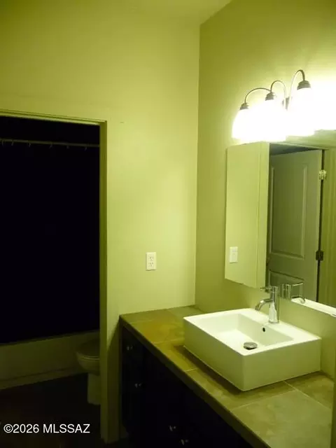 Bath - 120 E 4th St, Tucson, AZ 85705 photo 1 of 1