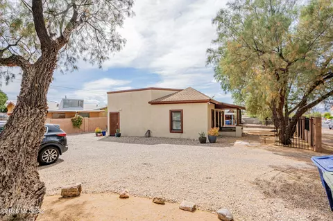 Exterior - 1448 E 7th St, Tucson, AZ 85719 photo 6 of 13
