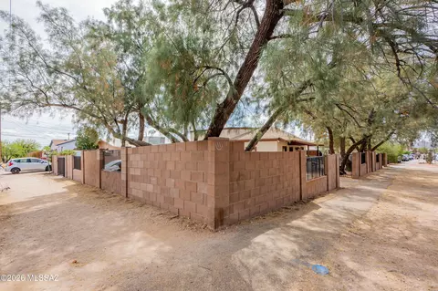 Exterior - 1448 E 7th St, Tucson, AZ 85719 photo 5 of 13