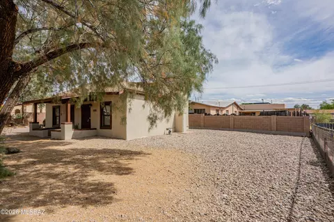 Exterior - 1448 E 7th St, Tucson, AZ 85719 photo 9 of 13