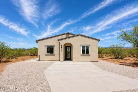 1761 Grado Ct, Rio Rico, AZ 85648