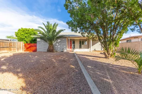 4121 E Valentine Pl, Tucson, AZ 85711