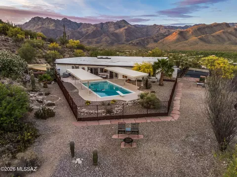 4641 N Rockcliff Rd, Tucson, AZ 85750