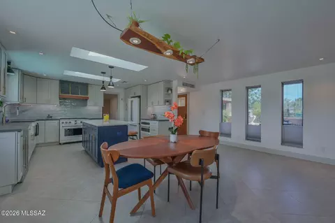 Dining - 5815 E 15th St, Tucson, AZ 85711 photo 1 of 2