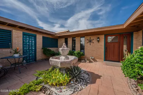 5815 E 15th St, Tucson, AZ 85711