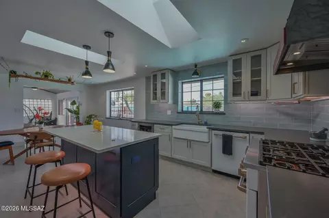 Kitchen - 5815 E 15th St, Tucson, AZ 85711 photo 4 of 9