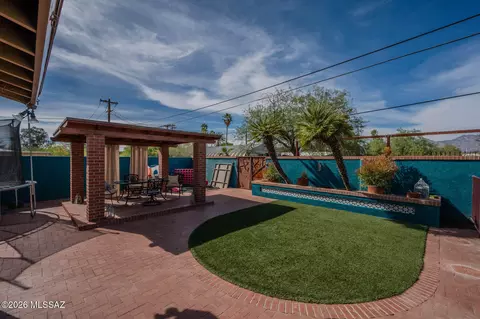 Exterior - 5815 E 15th St, Tucson, AZ 85711 photo 2 of 8