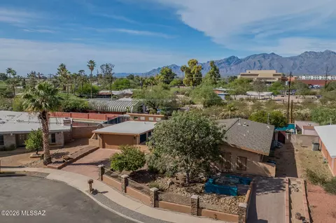 View/Area - 5815 E 15th St, Tucson, AZ 85711 photo 4 of 5