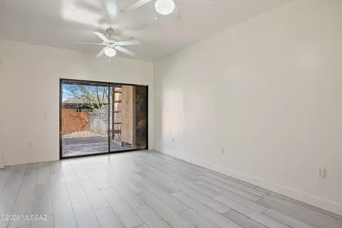 Living - 156 E Limberlost Dr UNIT 101, Tucson, AZ 85705 photo 4 of 4