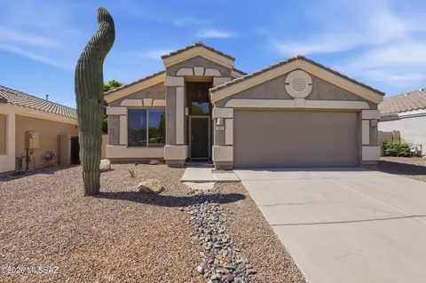 9690 E Country Ct, Tucson, AZ 85749