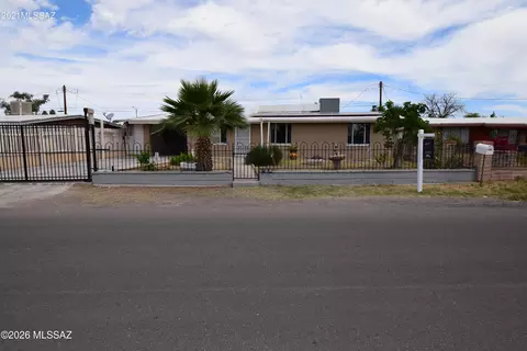 1908 W Root Ln, Tucson, AZ 85705