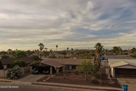 2960 W Pepper Dr, Tucson, AZ 85741