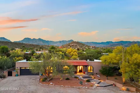 7701 E Knollwood Cir, Tucson, AZ 85750