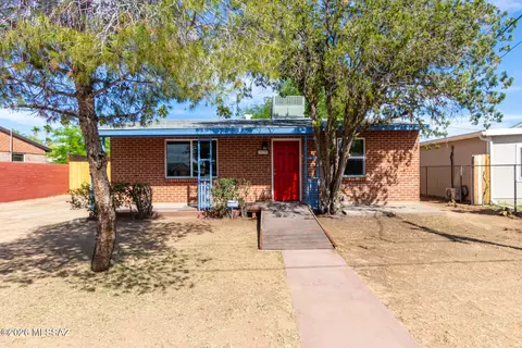 718 N Benton Ave, Tucson, AZ 85711