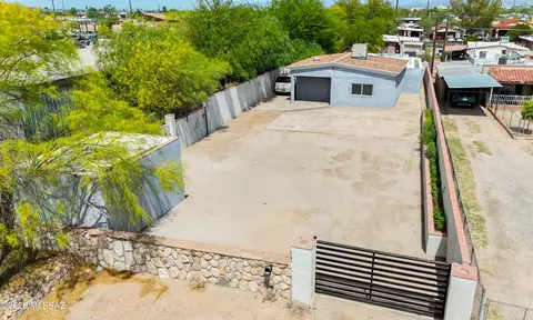 View/Area - 701 E 38th St, Tucson, AZ 85713 photo 1 of 1