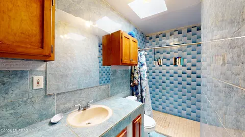 Bath - 701 E 38th St, Tucson, AZ 85713 photo 1 of 5