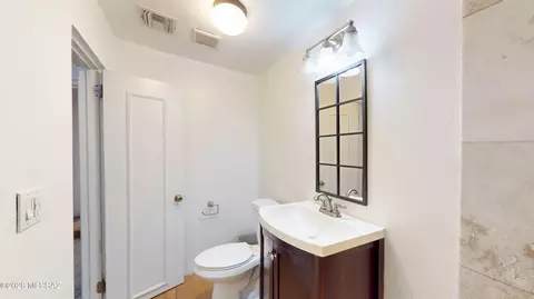 Bath - 701 E 38th St, Tucson, AZ 85713 photo 4 of 5
