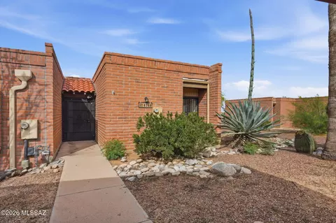 1761 W Dalehaven Cir, Tucson, AZ 85704