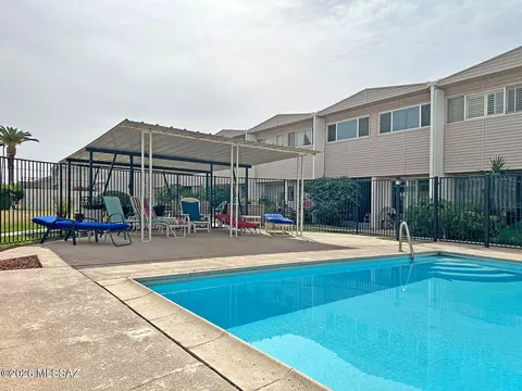 1755 S Jones Blvd #R 207, Tucson, AZ 85713
