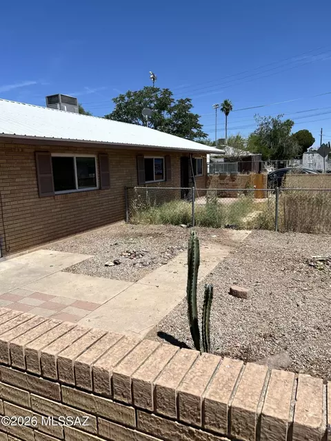 97 W Windsor St, Tucson, AZ 85705