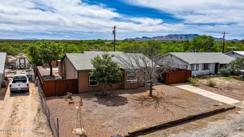 774 E Country Club Dr, Benson, AZ 85602