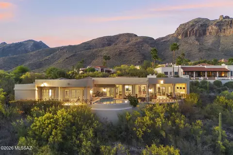 3140 E Crest Shadows Dr, Tucson, AZ 85718