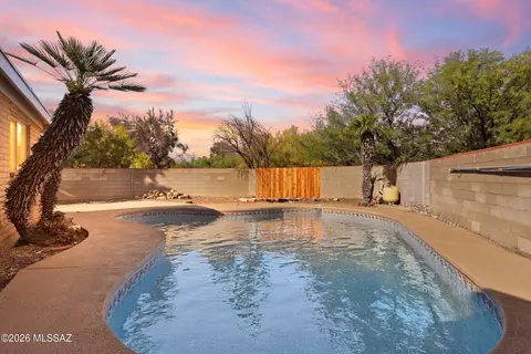 3711 S Le Beaux Pl, Tucson, AZ 85730